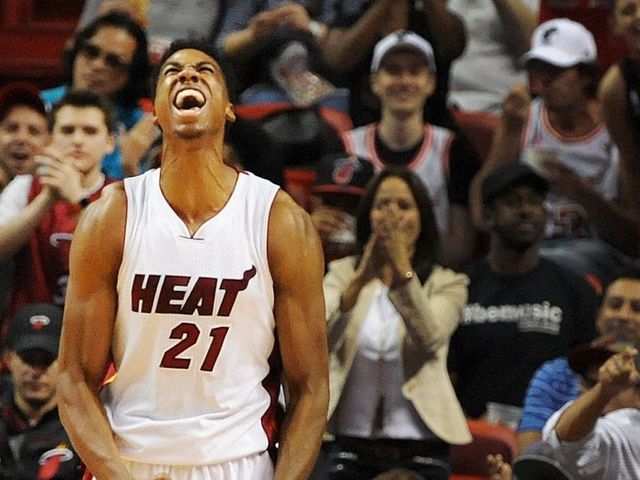 Whiteside recalls begging teams to sign him: 'Now it's the other way around'