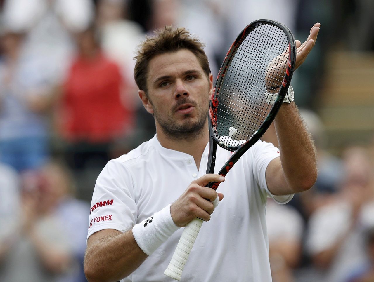 Теннис с прогнозом на следующую. Станислас Вавринка ракетка. Stanislas Wawrinka. Вавринка единственный кто мог обыграть Джоковича. Дочь Вавринки.