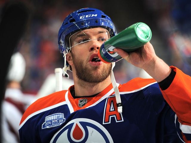 Twitter reacts to 1-for-1 Hall, Larsson trade