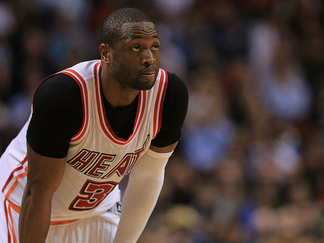 Report: Wade's camp contacts Spurs, Mavs