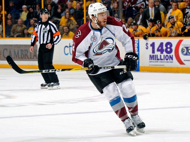 Habs sign Zach Redmond to 2-year, $1.225M contract