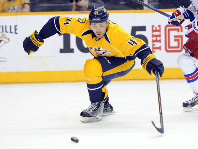 Oilers add Taylor Beck on 1-year deal