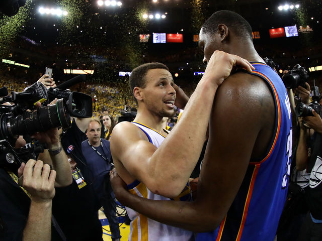 Report: Curry texts, West call helped convince Durant to join Warriors