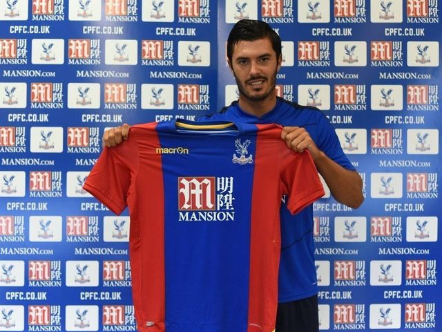 Palace secures Tomkins from West Ham for £10M