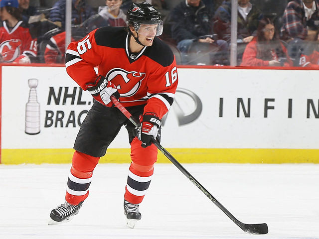 Devils re-sign Josefson to 1-year deal