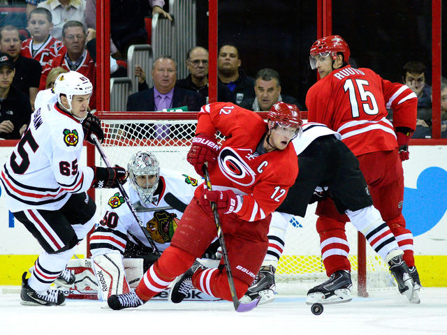 Eric Staal, Andrew Shaw don new teams' jerseys for 1st time