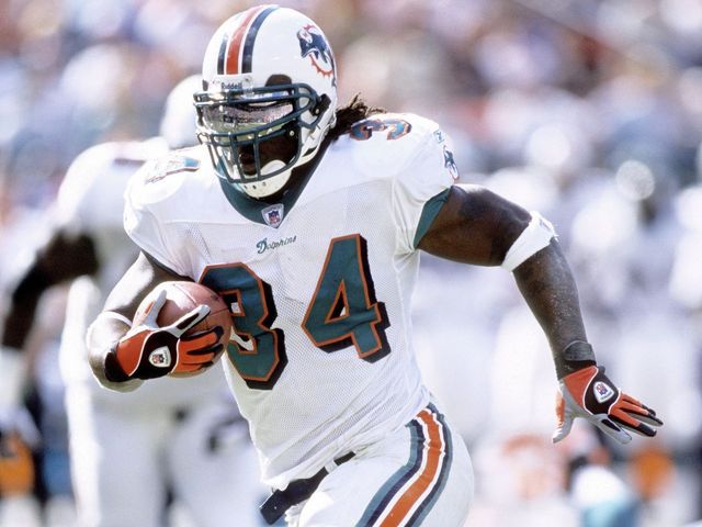 Ricky Williams arrested on traffic warrants, subsequently released