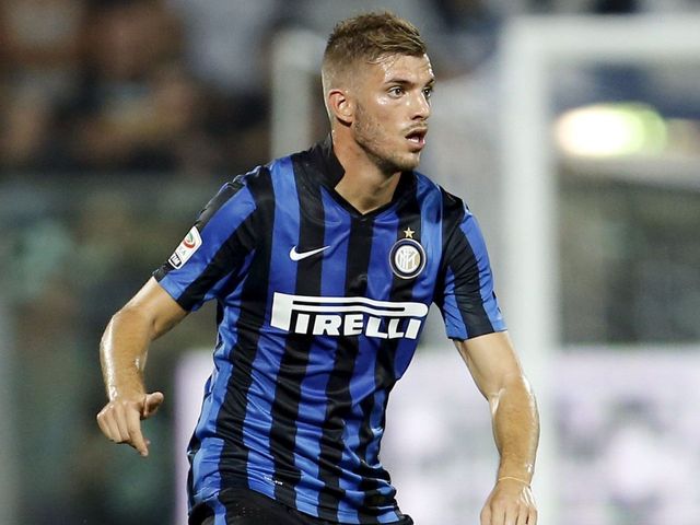 Sunderland's Santon pursuit off as Inter talks hit snag