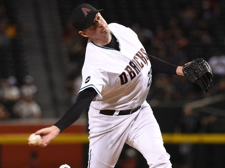 Red Sox acquire Ziegler from D-Backs for 2 minor-leaguers | theScore.com