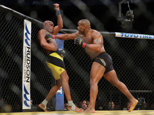 Cormier satisfied with victory over Silva despite boos from crowd