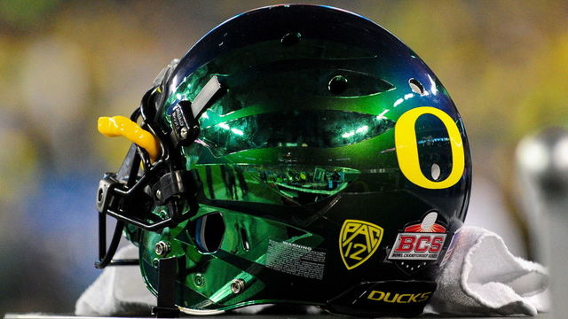 Oregon 4-star signee Luke Hill arrested on 8 charges