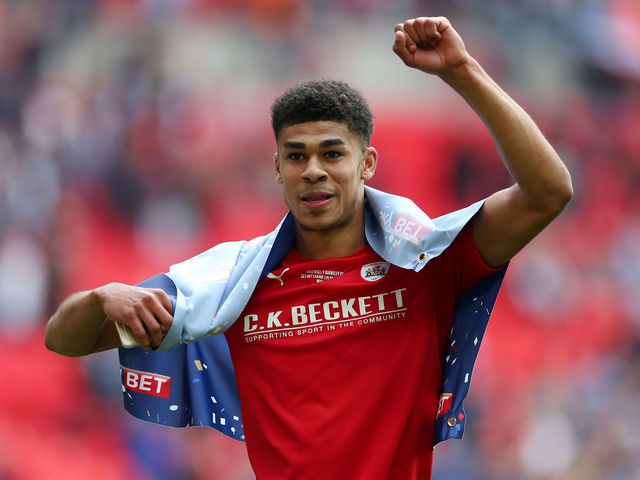 West Ham signs Ashley Fletcher from Manchester United