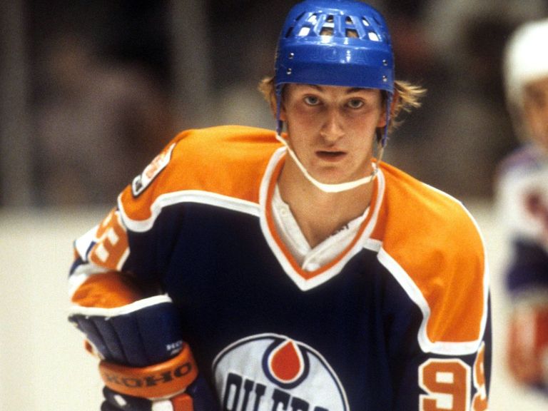 Wayne Gretzky Rookie Card and More Up for Auction