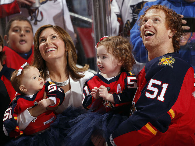 Campbell excited to be back with Blackhawks, not going to miss Florida