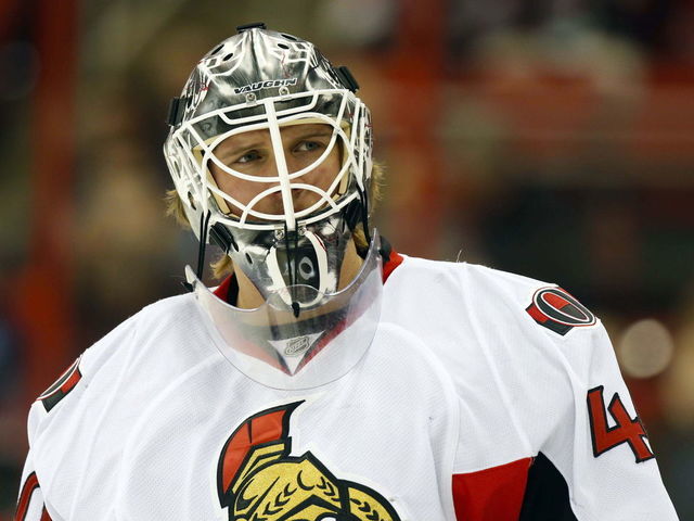 Senators' Lehner looking for 'fair opportunity' to be No. 1 goalie after signing 3-year deal