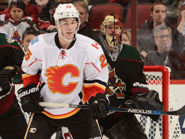Flames sign Monahan to 7-year contract worth reported $44.6M