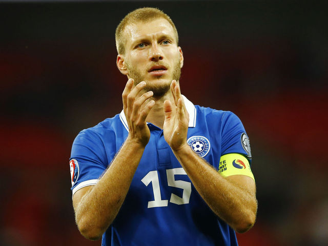 Liverpool captures Ragnar Klavan from Augsburg