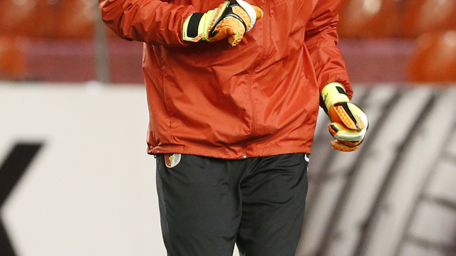 Liverpool completes free transfer signing of Alex Manninger