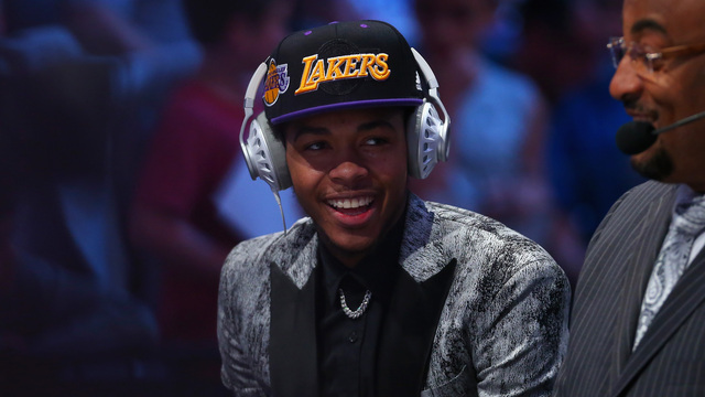 Lakers' Ingram receives veteran advice from Warriors' Iguodala