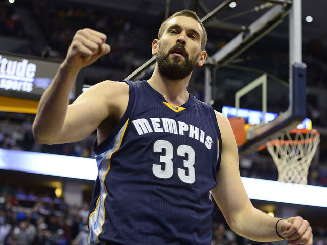Watch: Gasol finds Carter with cheeky nutmeg