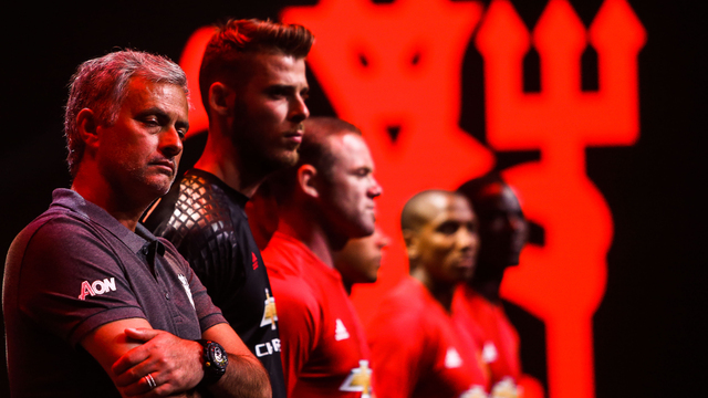 Report: Manchester United's plane diverted to Tianjin due to bad weather