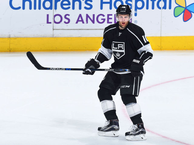 Versteeg joins Swiss side Bern on 1-year deal