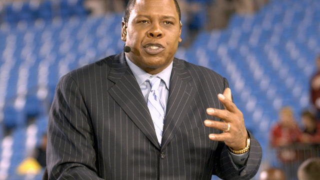 Report: Tom Jackson leaving ESPN