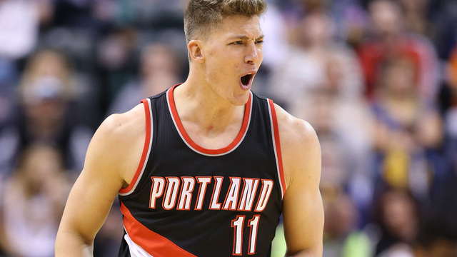 Blazers' Leonard thinks people are 'crazy' to scoff at $41M