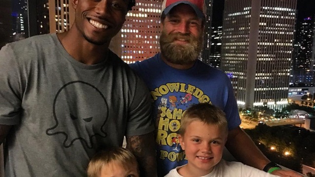 Brandon Marshall hangs with Ryan Fitzpatrick ahead of Jets camp