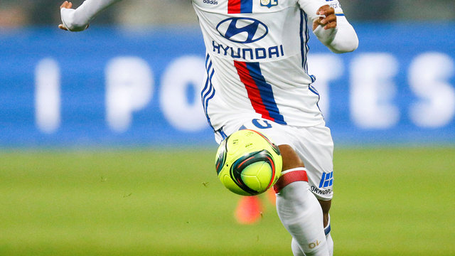 Lyon rejects Arsenal's €35M offer for Alexandre Lacazette