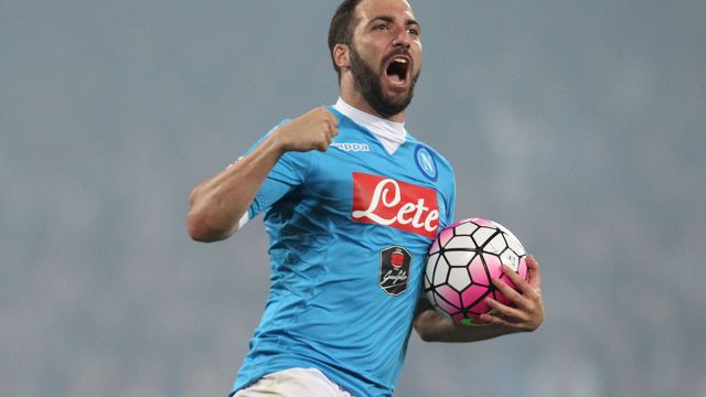Juventus announces €90M Higuain signing; 3rd-most expensive transfer ever