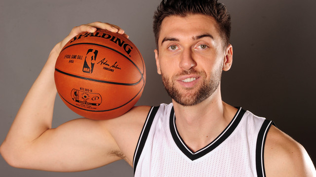 Andrea Bargnani signs with Spanish club Baskonia