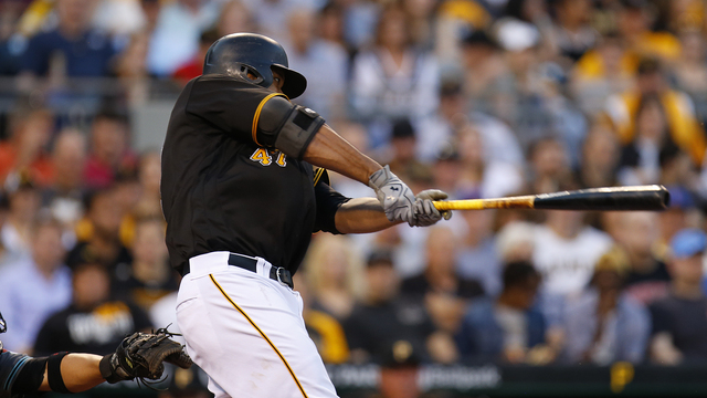 Watch: Liriano becomes 1st pitcher to take King Felix deep