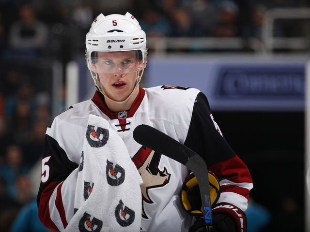Coyotes ink Connor Murphy to 6-year deal