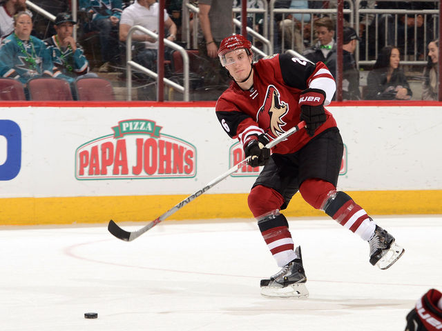 Coyotes sign Stone to 1-year contract worth reported $4M, avoid arbitration