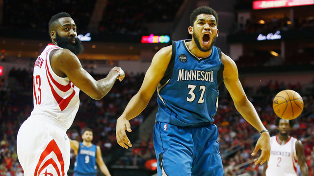 Watch: Towns posterizes kid at basketball camp