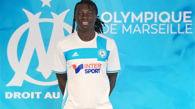 Swansea's Gomis joins Marseille on season-long loan