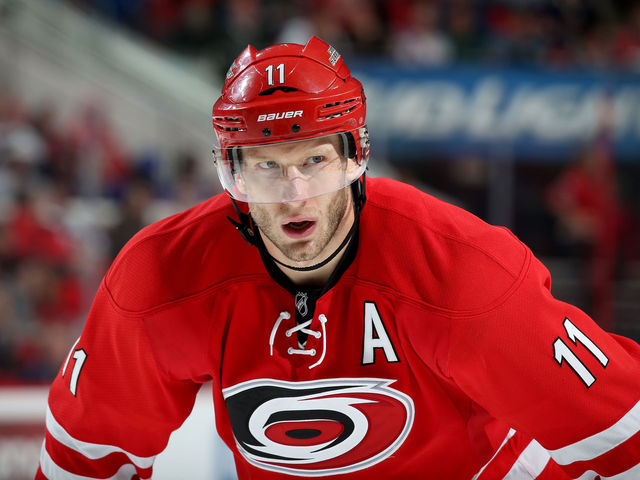 Staal: Penguins made Hurricanes 'look like a high school team'
