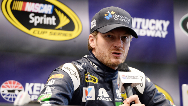 Earnhardt says no change in concussion-like symptoms