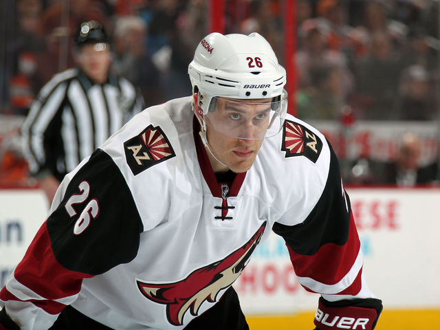 Coyotes' Stone pushing to be ready for start of season