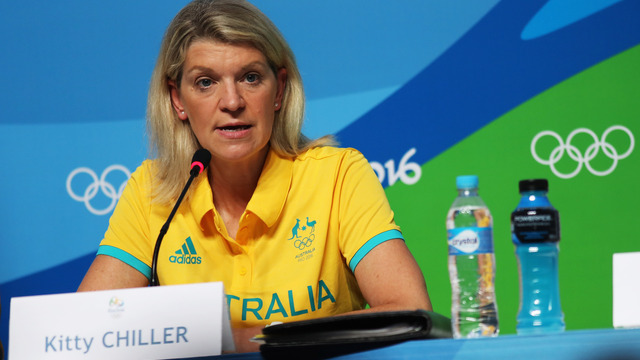 Australian athletes robbed during fire evacuation