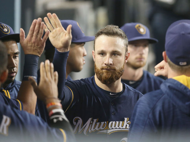 Watch: Lucroy gets roaring ovation in surreal pinch-hit AB