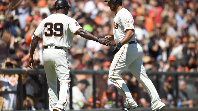 Watch: Samardzija pinch runs for pinch hitter Bumgarner