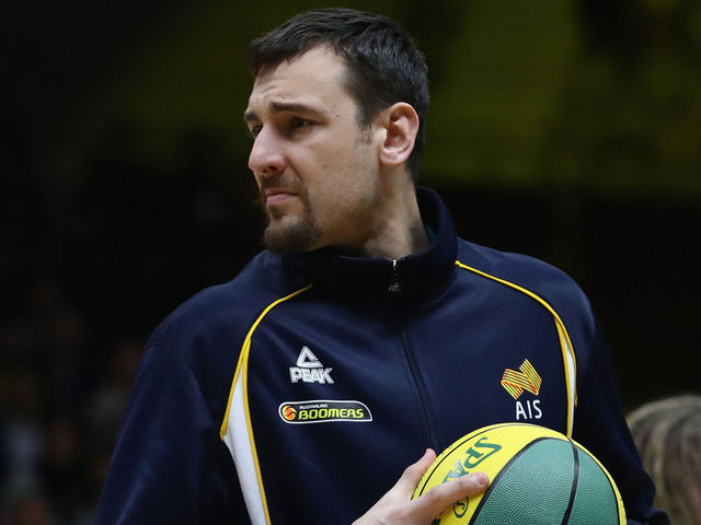 Mavericks' Bogut returns to action for Australia following knee injury