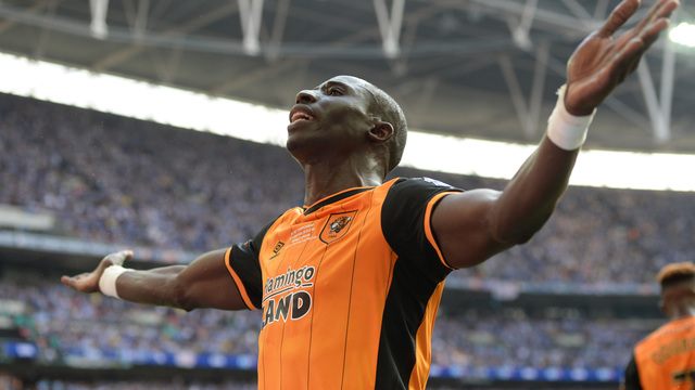 Newcastle signs Diame from Hull City