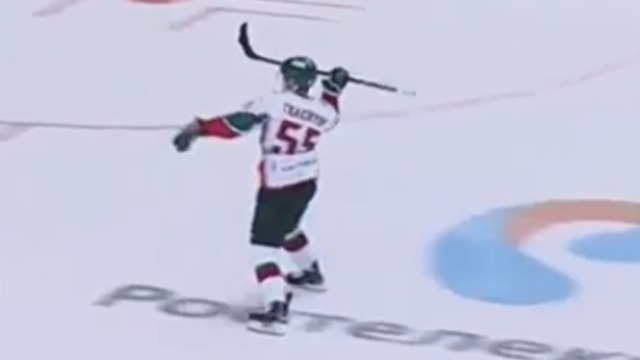 KHLer fools goalie with javelin-style shootout goal