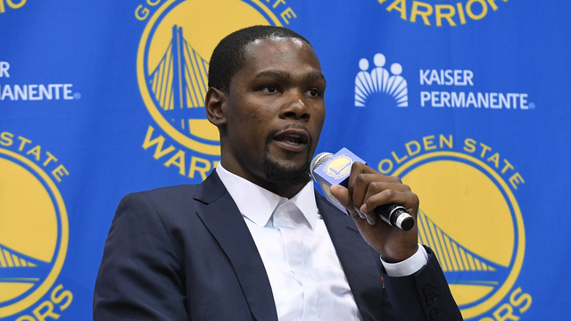 Durant doesn't think he's weak for signing with Warriors