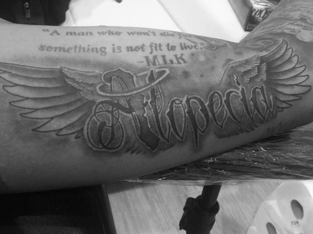Villanueva gets tattoo in solidarity with those affected by alopecia