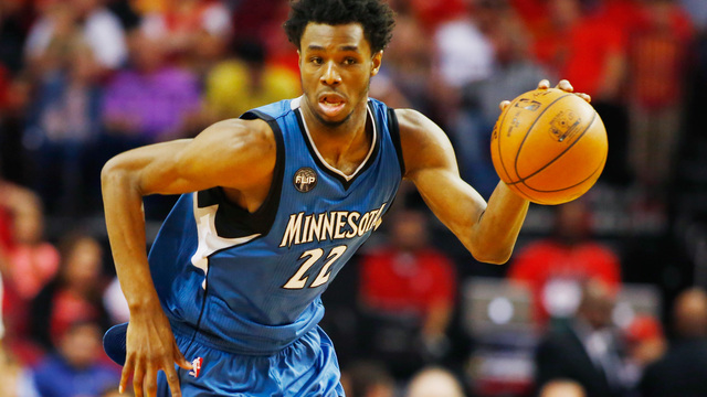 Watch: Wiggins attempts 720 dunk