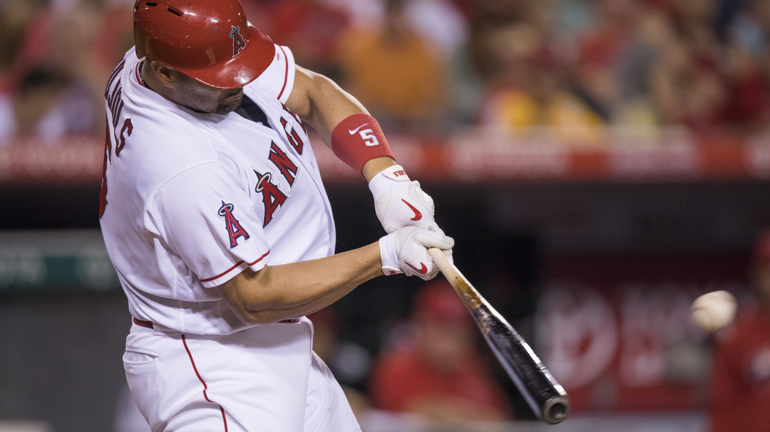 Watch: Pujols closes in on MLB record with walk-off blast | theScore